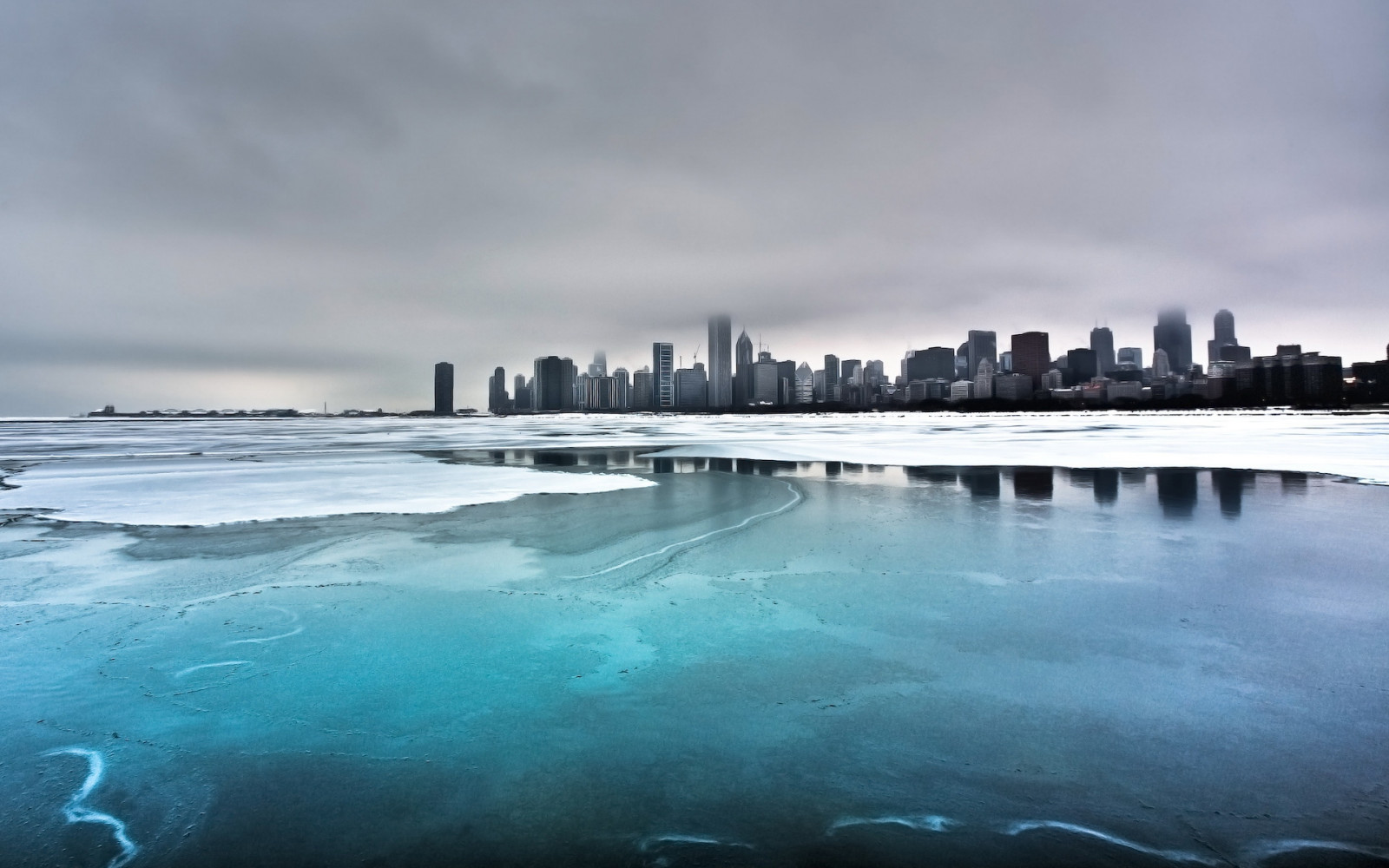 sea, city, cityscape, water, shore, reflection, sky, winter, calm, skyline, ice, cold, coast, horizon, Freezing, cloud, fog, ocean, wave, daytime, body of water, coastal and oceanic landforms