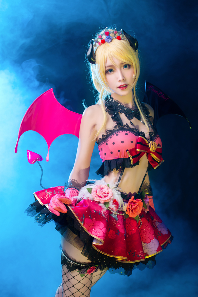 cosplay-tieu-quy-de-thuong-girl-xinh-rang-ngoi (14)