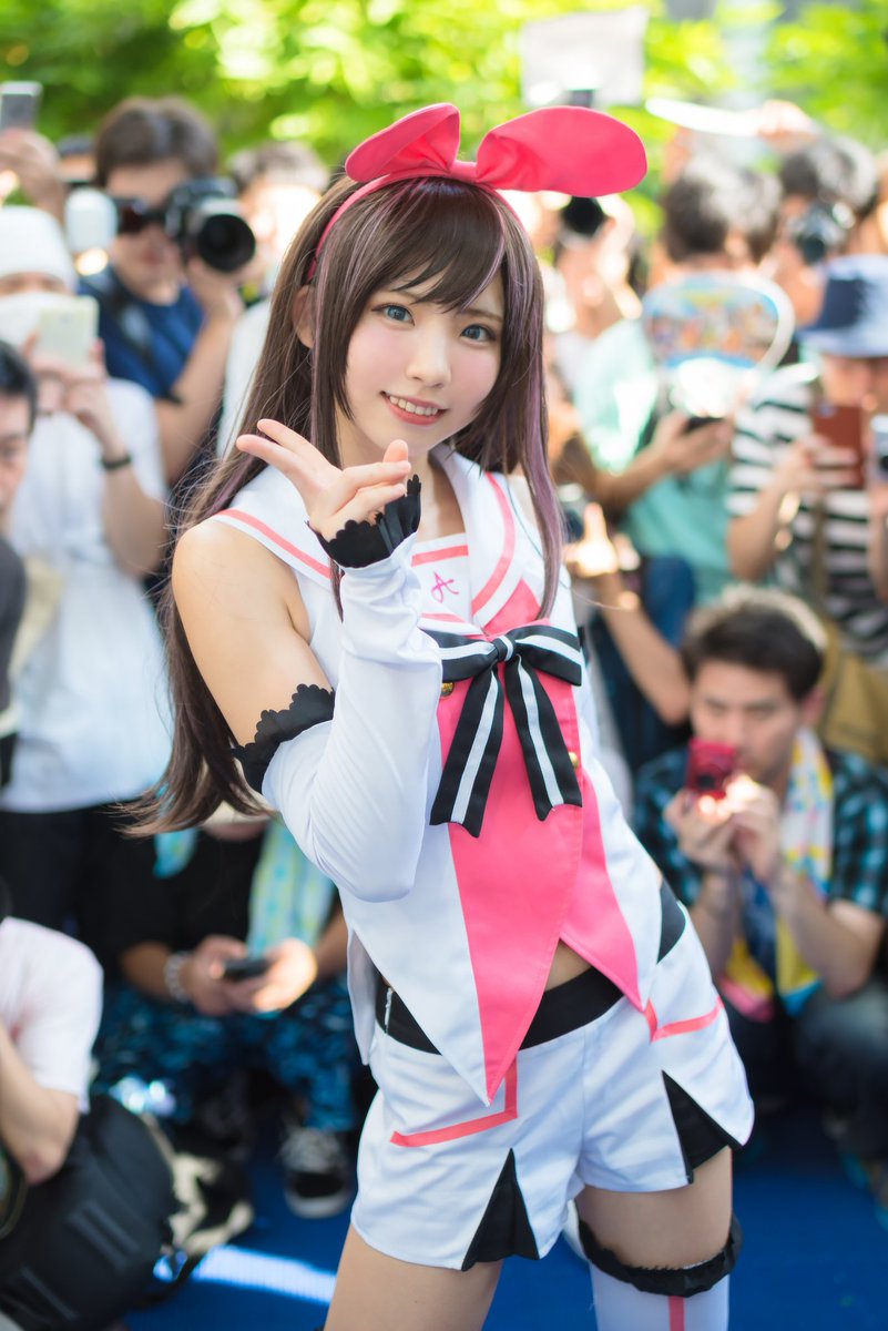 enako-cosplay-Kizuna-Ai-tai-cosplay-summit-2017-02<br