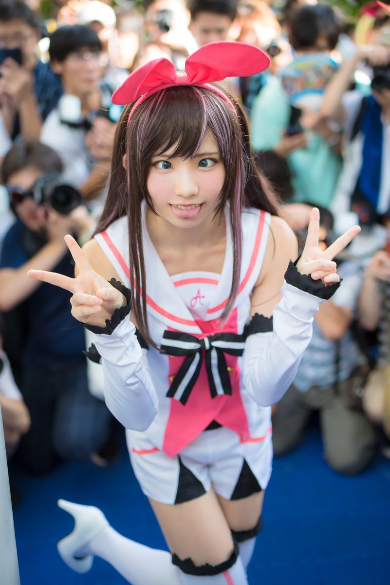 enako-cosplay-Kizuna-Ai-tai-cosplay-summit-2017-05</p