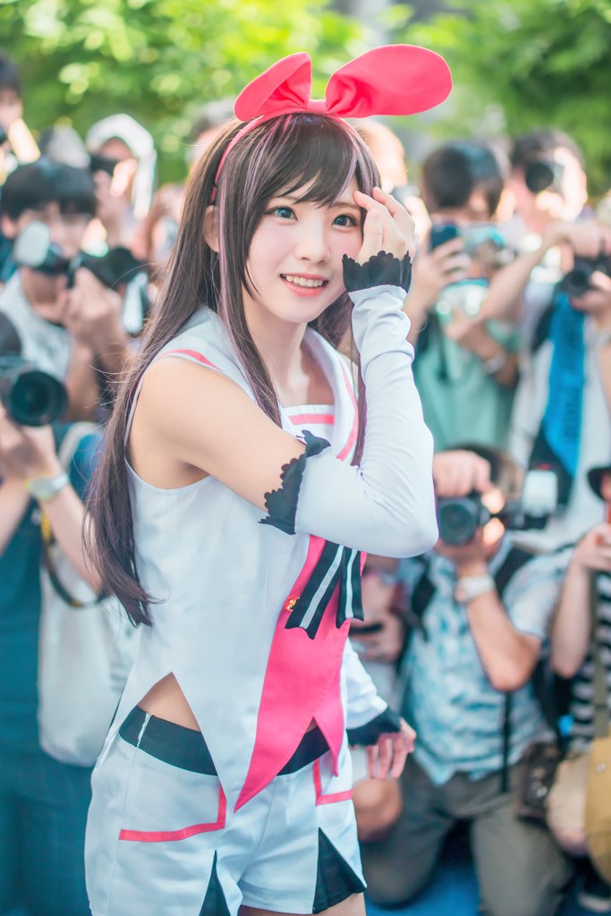 enako-cosplay-Kizuna-Ai-tai-cosplay-summit-2017-07</p