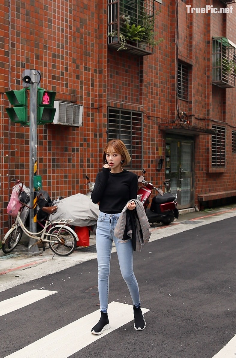 Kang Tae Ri cute girl - Korean fashion: Mini Skirt & Jeans Set - Jan.2018, TruePic.net