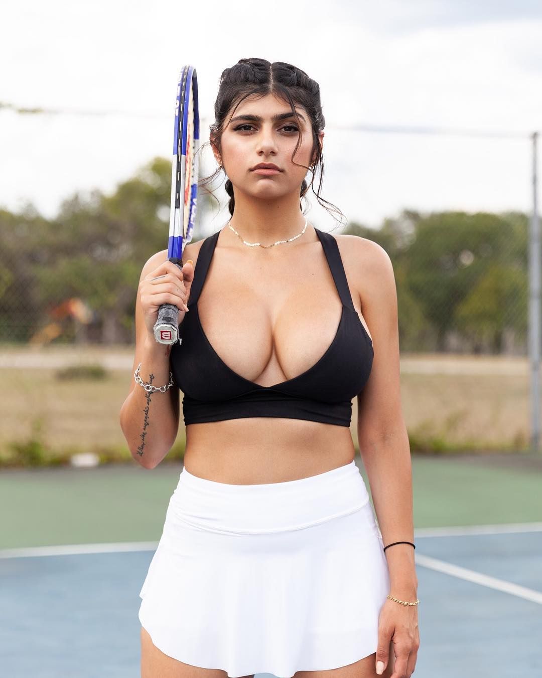 Pin on MIA KHALIFA SEXY IMAGES