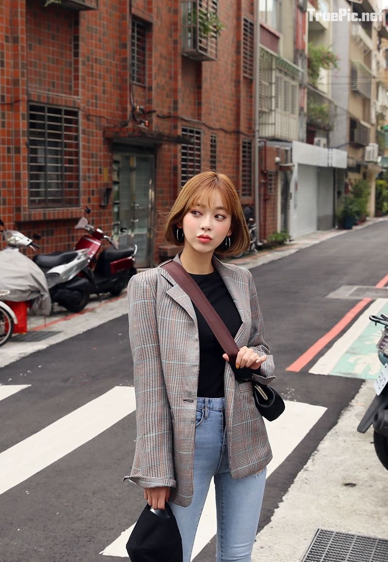 Kang Tae Ri cute girl - Korean fashion: Mini Skirt & Jeans Set - Jan.2018, TruePic.net