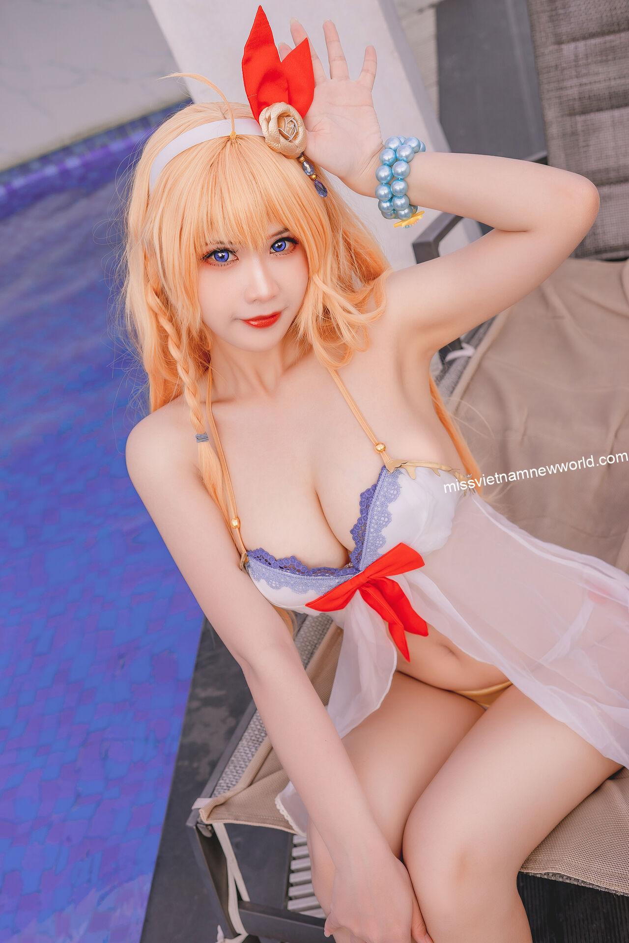 gai-xinh-cosplay-pecorine (12)