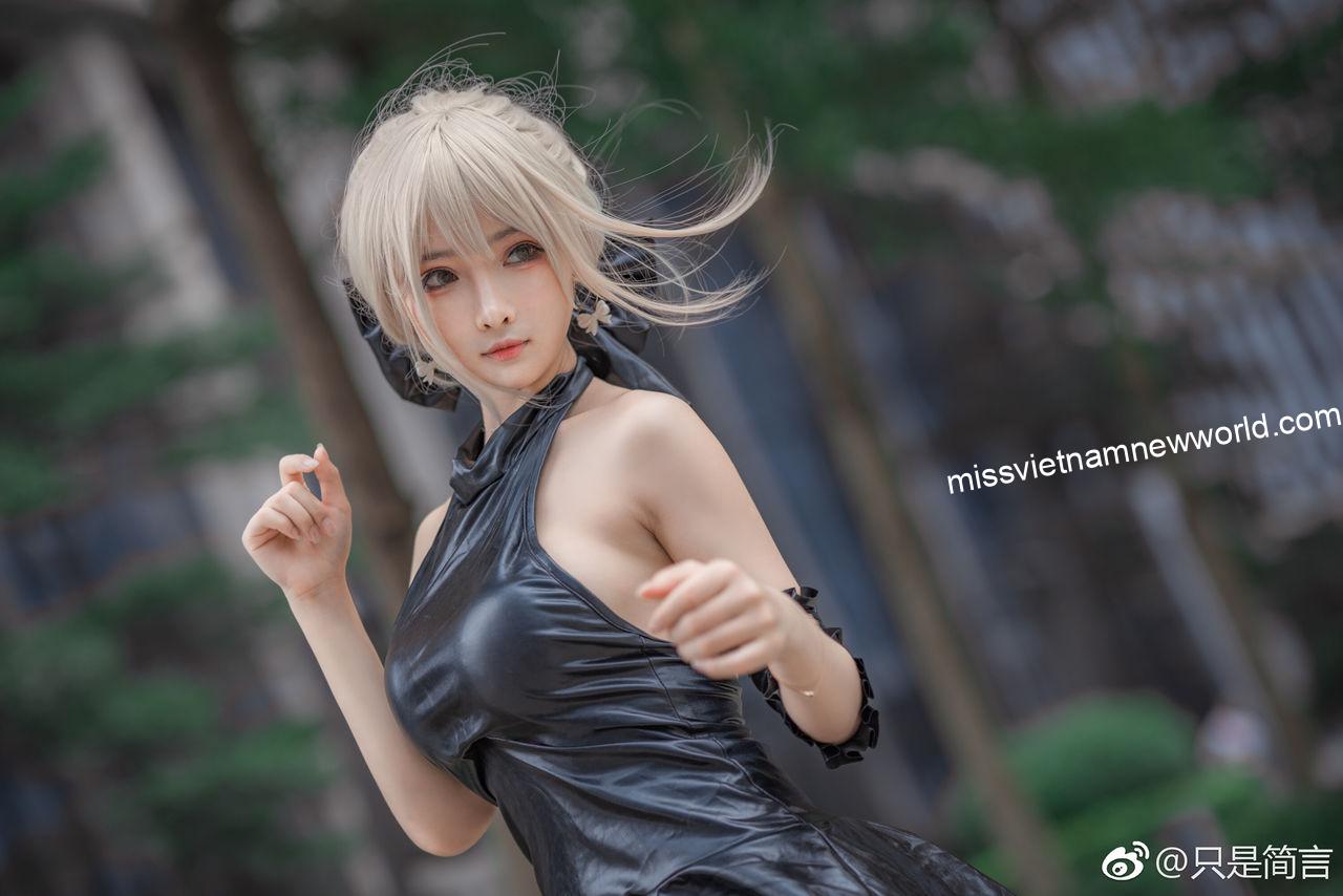 gai-xinh-nhat-ban-cosplay-saber (3)