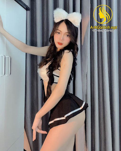 Hàn Lê Mai Phương Cô Giáo Dancer tài năng sexy quyến rũ với bikini mỏng dính