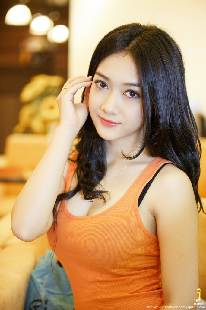 539 Hình ảnh girl xinh khoe vòng 1 khiêu dâm