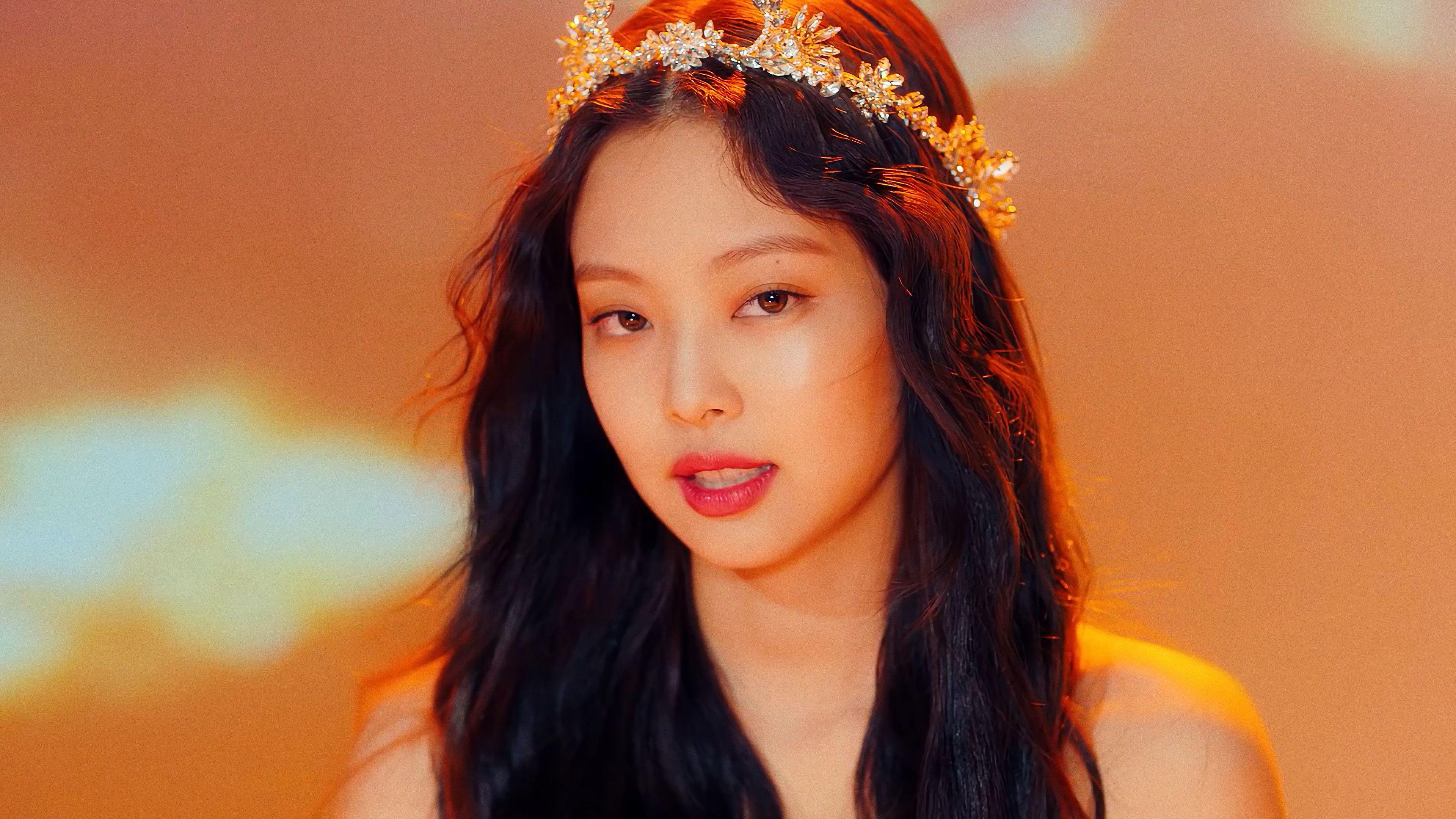 Hình ảnh Jennie Blackpink dịu dàng