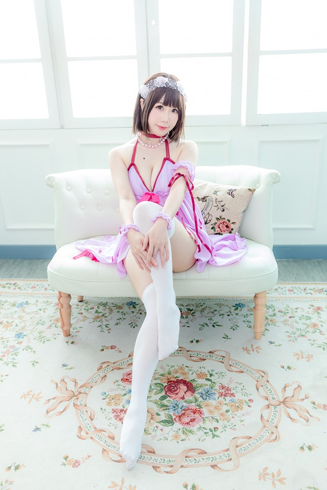 em-gai-xinh-hisui-cosplay-nong-bong-11