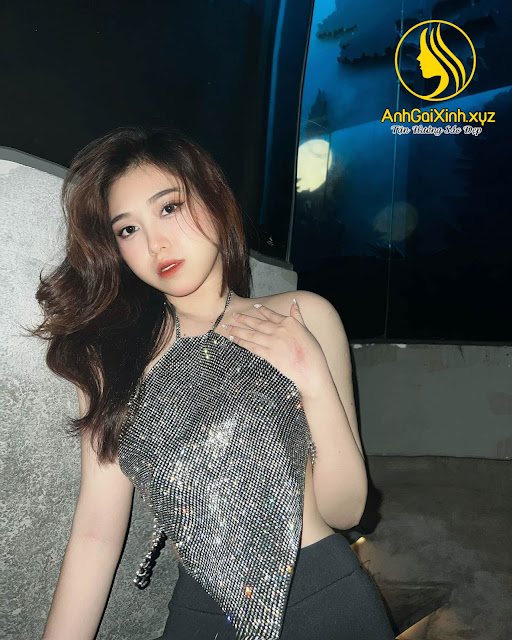 Hot Girl sài thành Thùy Linh mặt xinh dáng chuẩn sexy quyến rũ gợi cảm