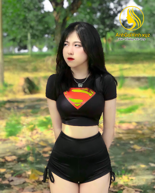 Hot Girl sài thành Thùy Linh mặt xinh dáng chuẩn sexy quyến rũ gợi cảm