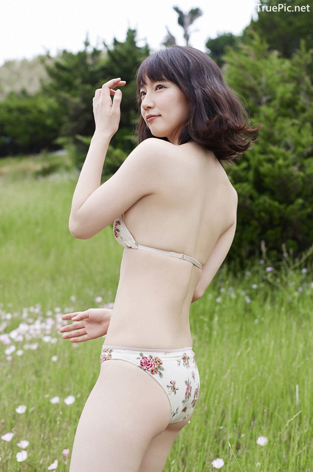 Image-Japanese-Actress-And-Model-Riho-Yoshioka-Pure-Beauty-Of-Sea-Goddess-TruePic.net- Picture-137