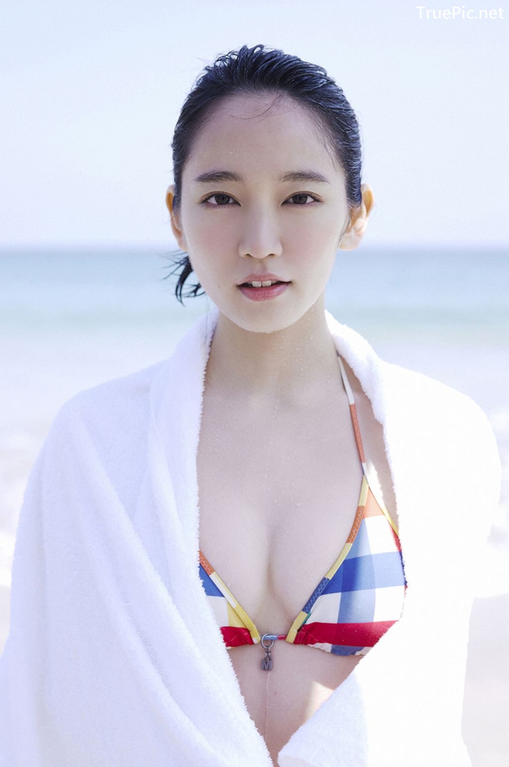 Image-Japanese-Actress-And-Model-Riho-Yoshioka-Pure-Beauty-Of-Sea-Goddess-TruePic.net- Picture-155