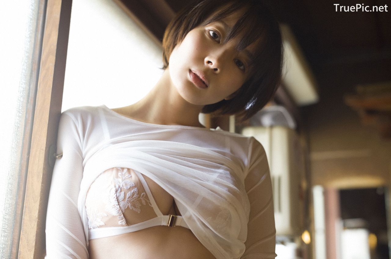 Image-Japanese-Model-Sayaka-Okada-What-To-Do-When-Its-Too-Hot-TruePic.net- Picture-7