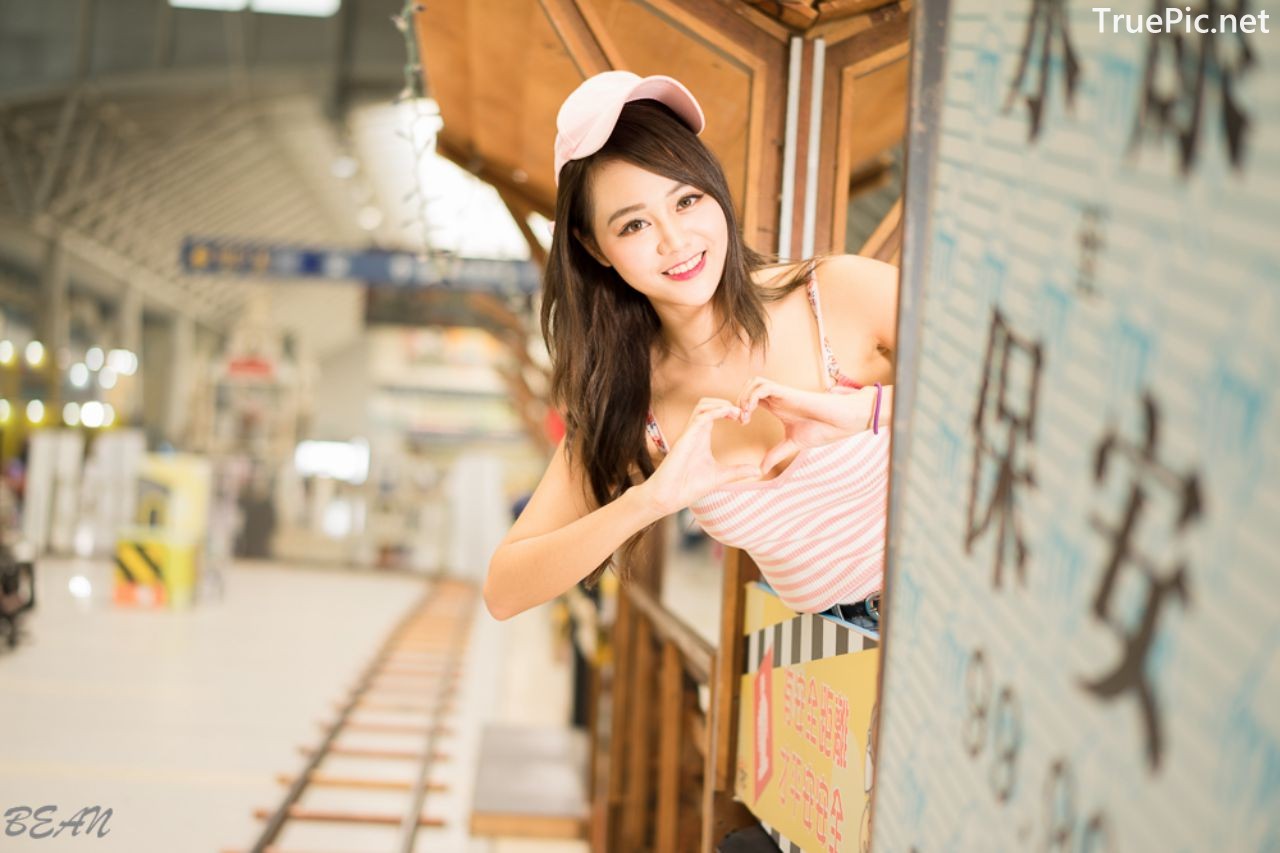 Image-Taiwan-Social-Celebrity-Sun-Hui-Tong-孫卉彤-Stewardess-High-speed-Railway-TruePic.net- Picture-118