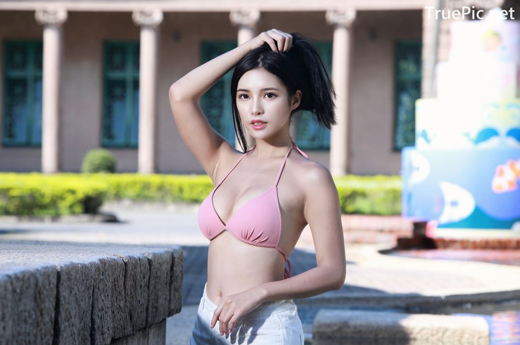 Image-Taiwanese-Model–莊舒潔-ViVi–Hot-Pink-Bikini-Top-and-White-Short-Pants-TruePic.net- Picture-22