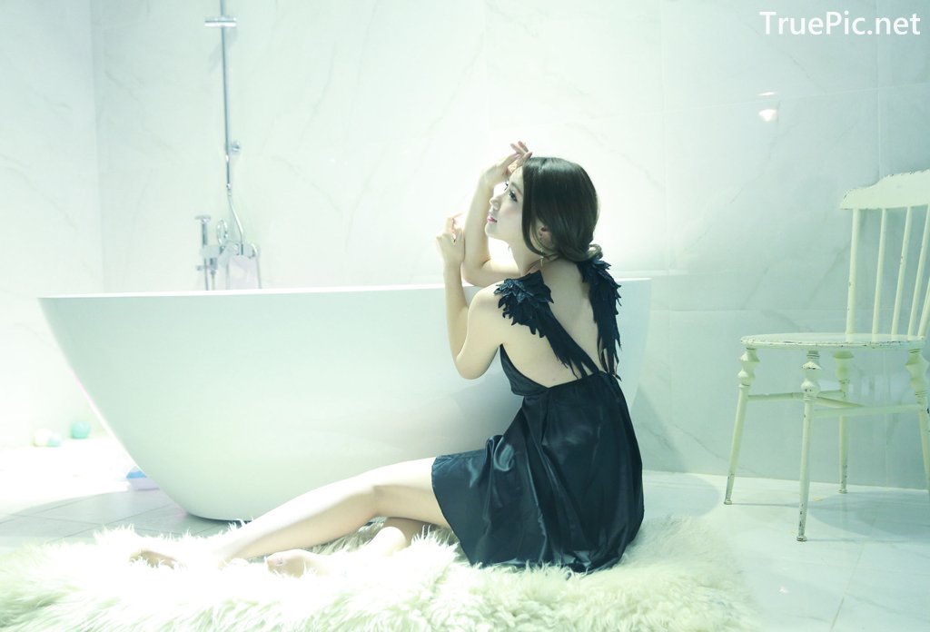 Image-Taiwanese-Model–張倫甄–Charming-Girl-With-Black-Sleep-Dress-TruePic.net- Picture-71