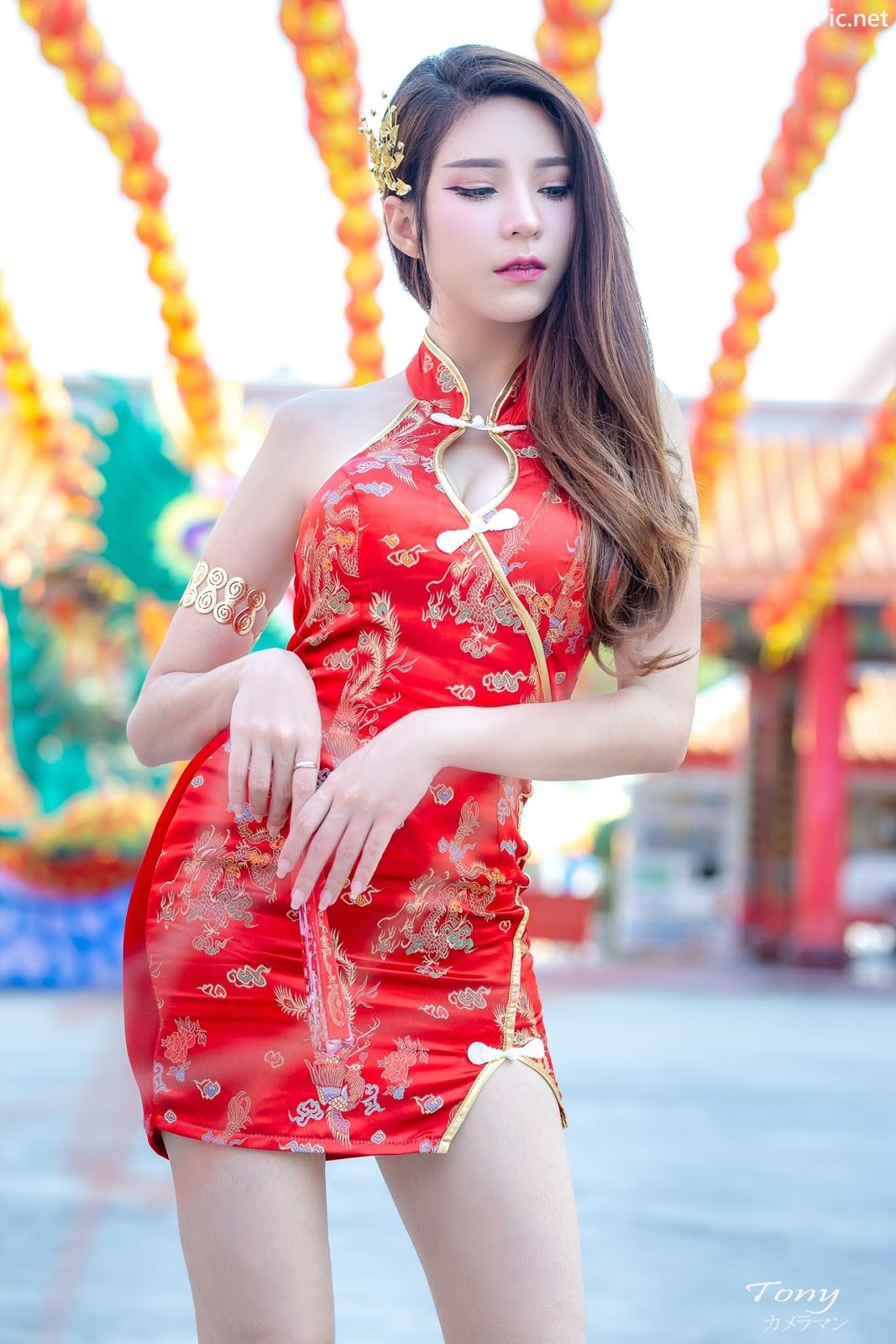 Image-Thailand-Hot-Model-Janet-Kanokwan-Saesim-Sexy-Chinese-Girl-Red-Dress-Traditional-TruePic.net- Picture-7