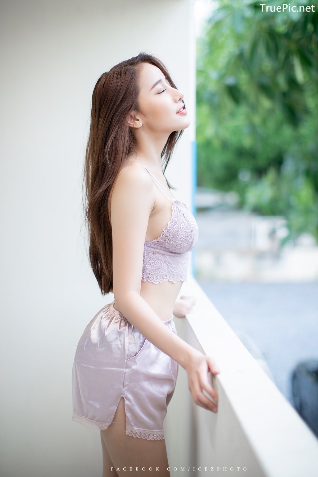 Image-Thailand-Hot-Model-Pichana-Yoosuk-Sexy-Purple-Bra-Shiny-Short-Pants-TruePic.net- Picture-9