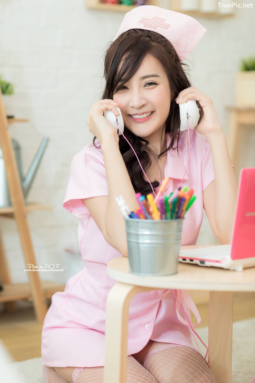 Image-Thailand-Hot-Model-Thanyarat-Charoenpornkittada-Concept-The-Cute-Nurse-TruePic.net- Picture-11