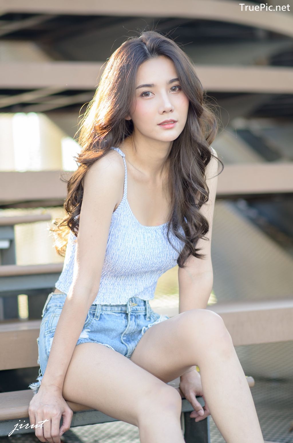 Image-Thailand-Model-Baiyok-Panachon-Cute-White-Crop-Top-and-Short-Jean-TruePic.net- Picture-9