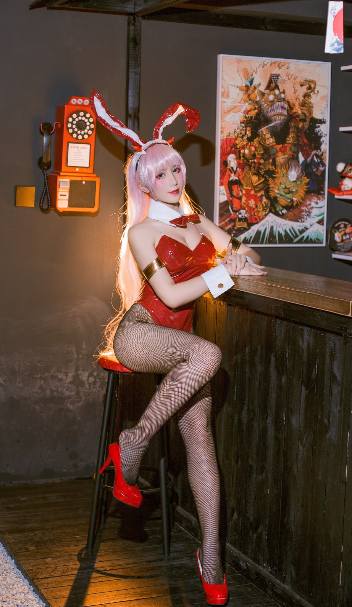 jean-cosplay-zerotwo-bunny (6)