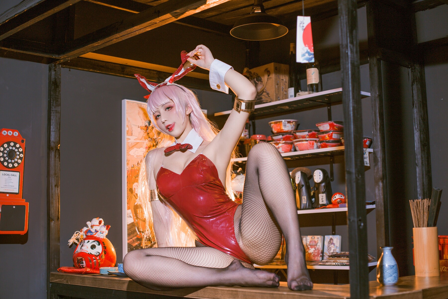 jean-cosplay-zerotwo-bunny