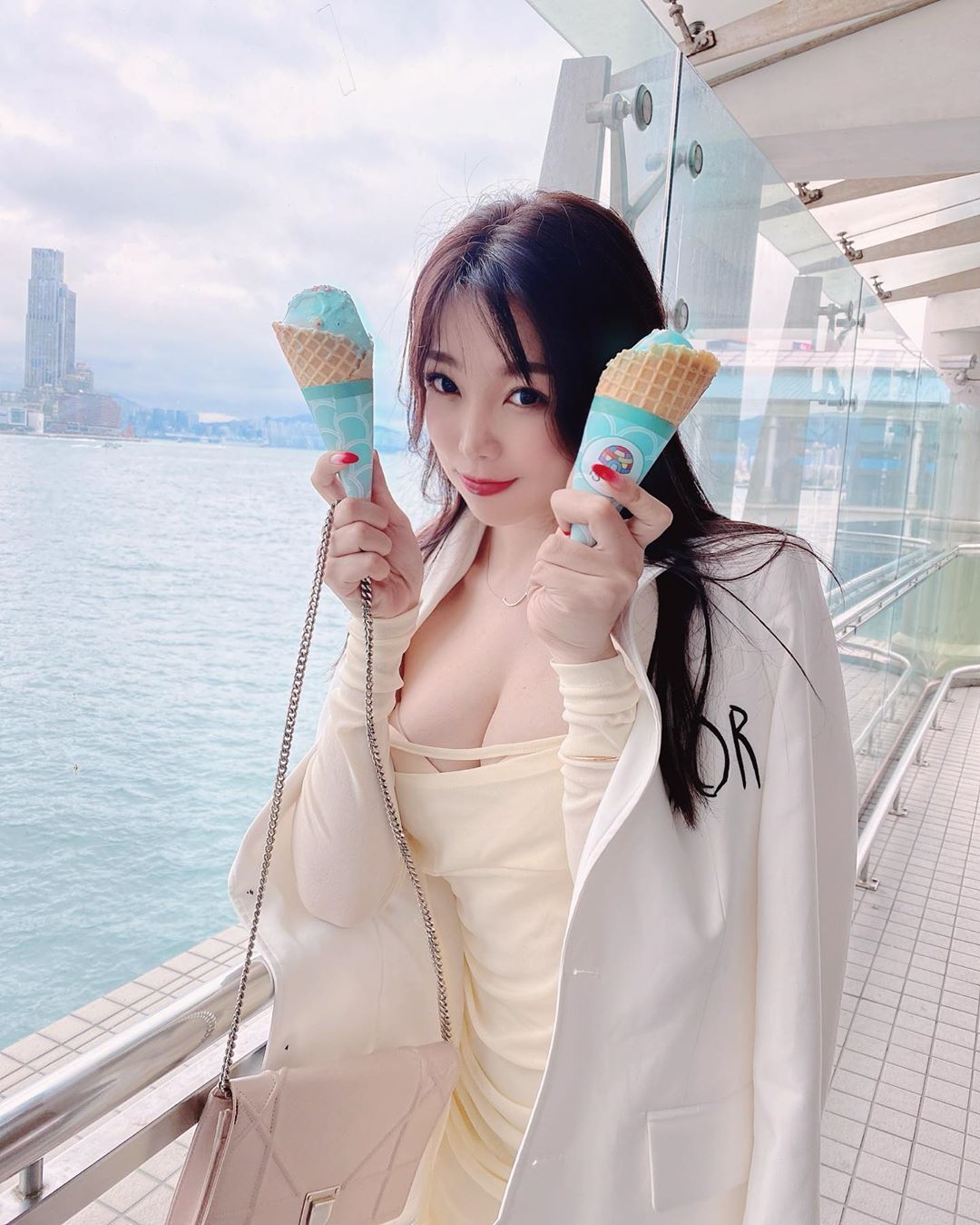 Bức ảnh "White Big Tits" Madou có rất nhiều lợi ích, chương trình sữa ngon ngọt hàng ngày "Juicy Peach Hips" chiếm được cảm tình của mọi người! 15