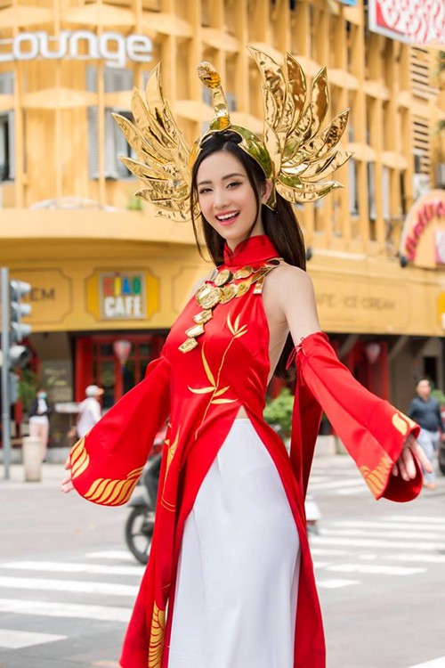 Liên Quân Mobile: Jun Vũ tỏa sáng như thiên thần trong bộ cosplay llumia Thiên nữ Áo Dài mới nhất - Ảnh 4.