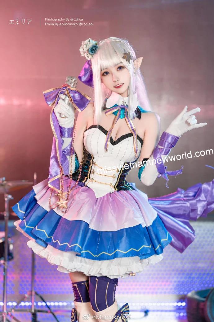 momoko-aoi-cosplay-emilia-singer (1)