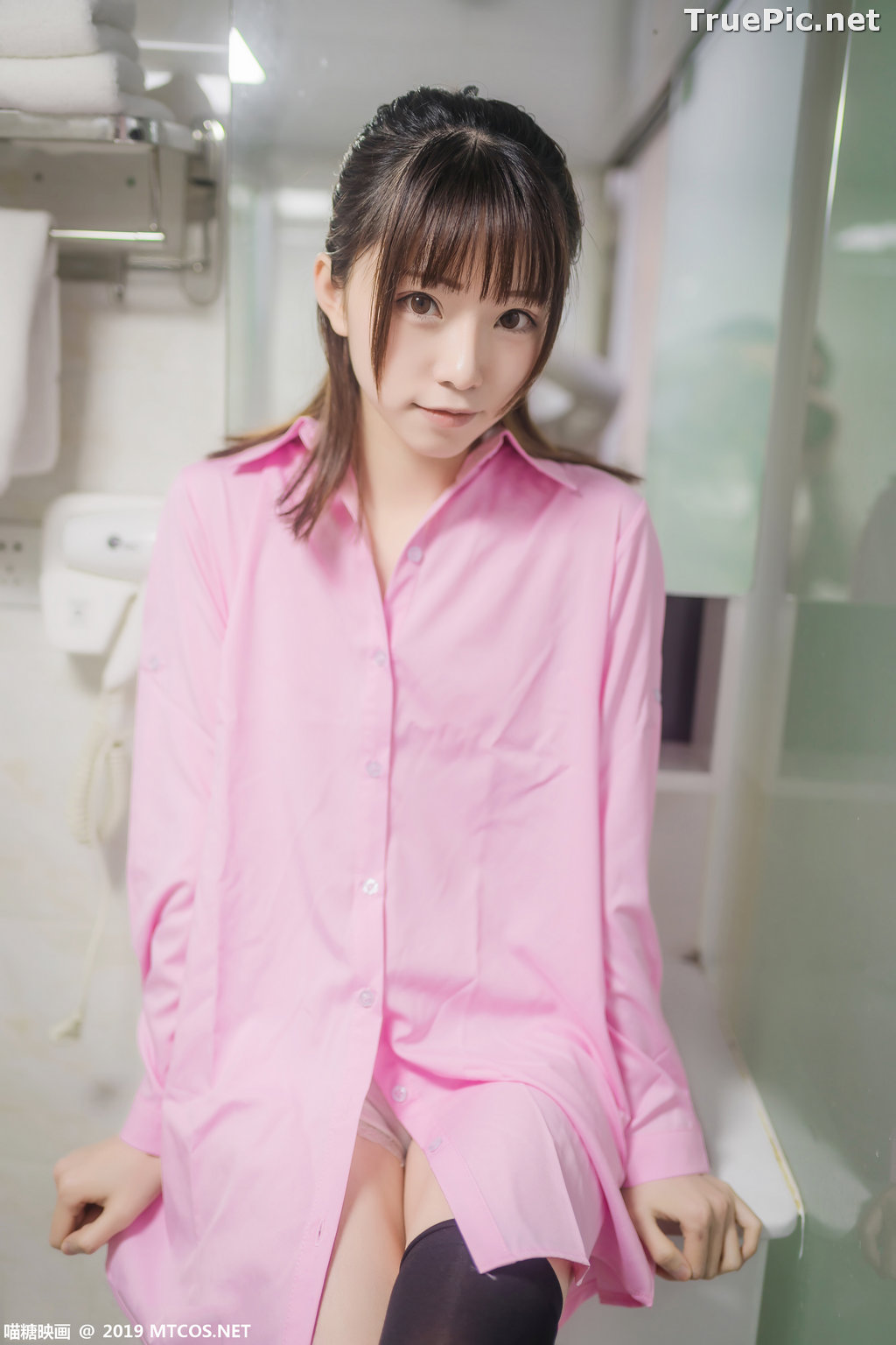 Image [MTCos] 喵糖映画 Vol.022 – Chinese Model – Pink Shirt and Black Stockings - TruePic.net - Picture-7