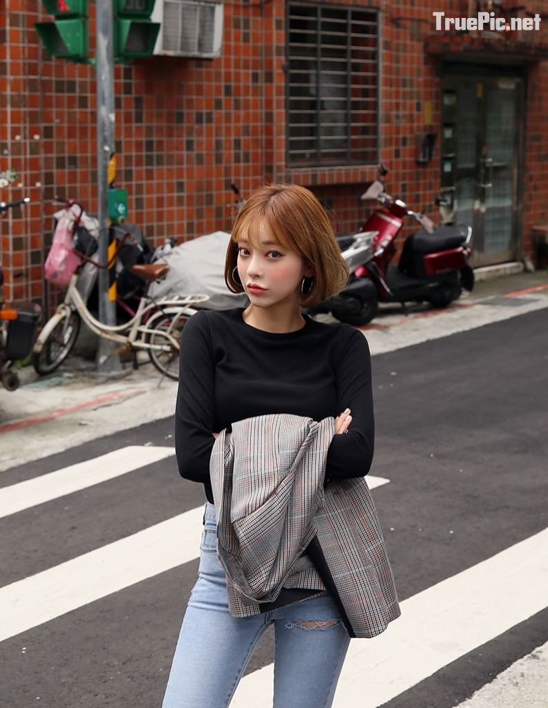 Kang Tae Ri cute girl - Korean fashion: Mini Skirt & Jeans Set - Jan.2018, TruePic.net