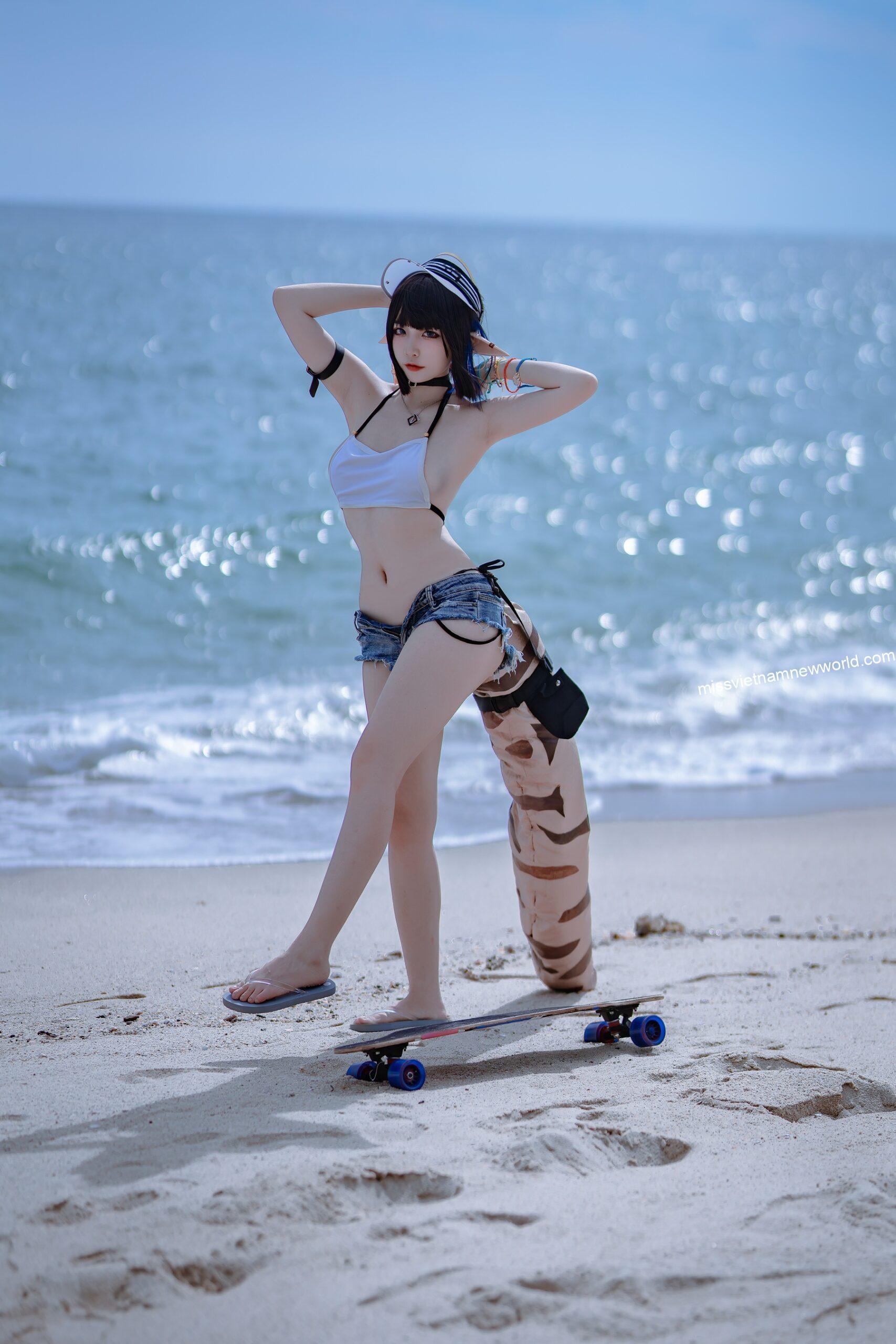 nisa-cosplay-ark-anaconda-swimsuit (5)