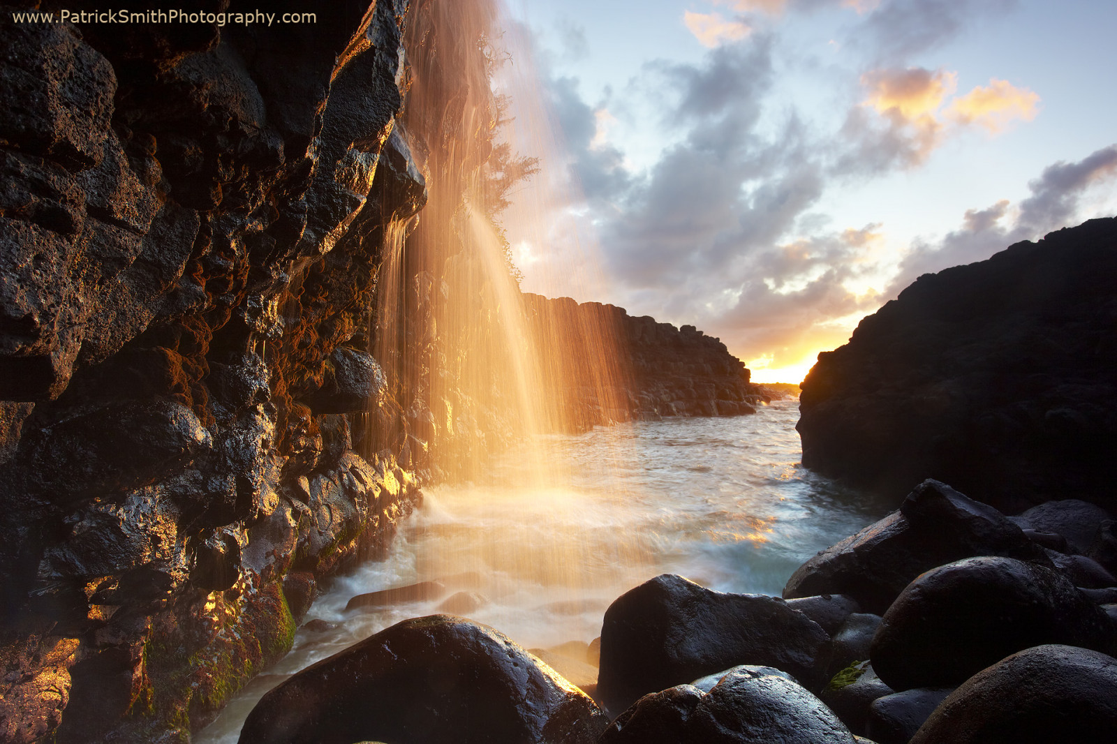 ocean, sky, cloud, seascape, black, rock, landscape, Hawaii, lava, waterfall, pacific, Kauai, queensbath