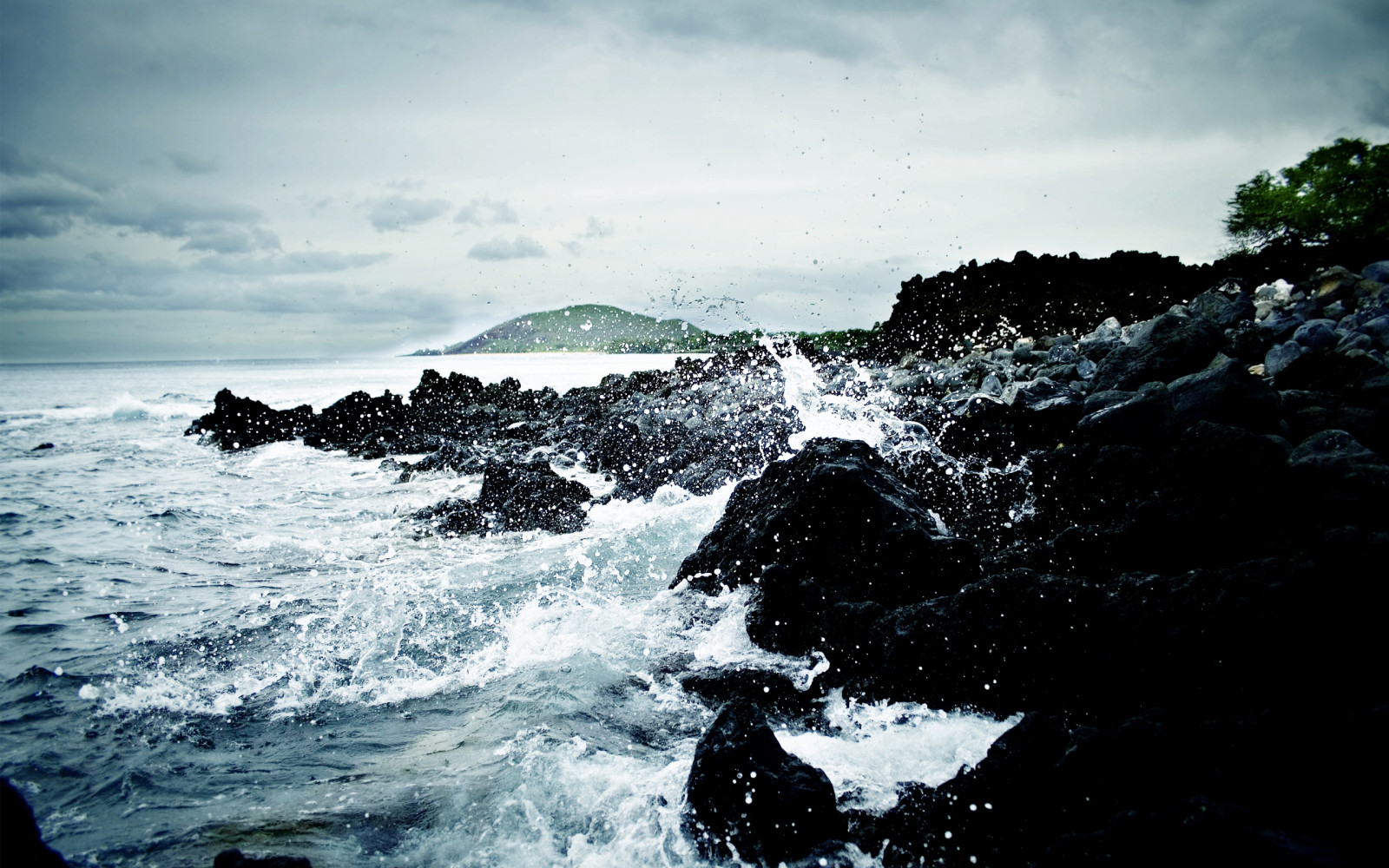 sea, water, rock, shore, sky, stones, storm, cold, coast, cliff, horizon, splashes, cape, Terrain, tree, ocean, wave, body of water, wind wave, promontory, headland, coastal and oceanic landforms