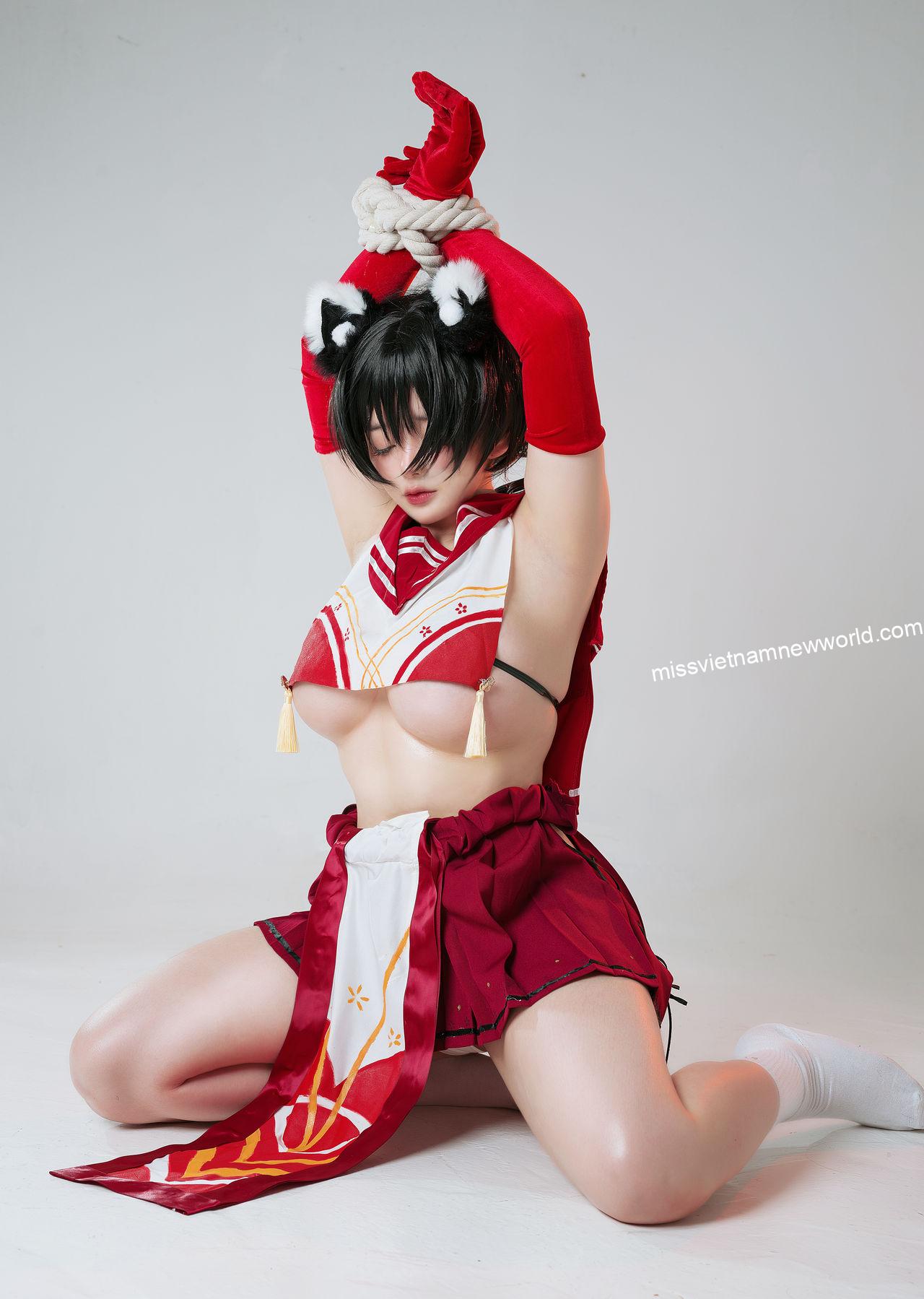 pancake-fairy-succubus-cosplay