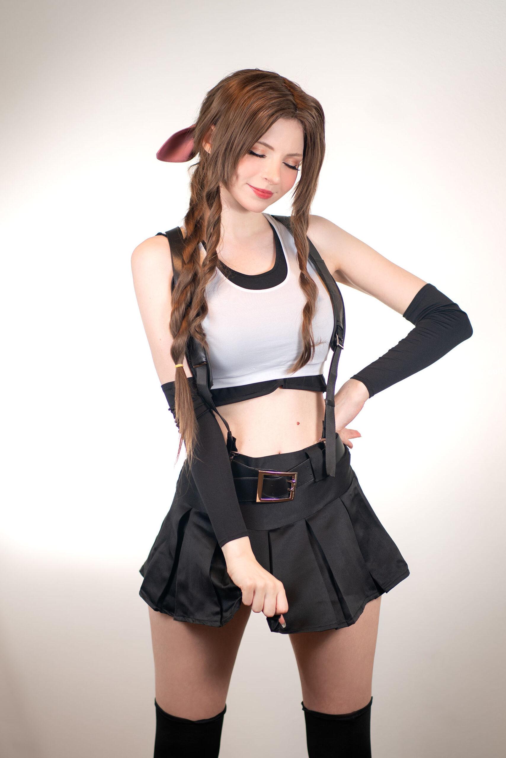 peach-milky-cosplay-aerith-tifa-swap (12)