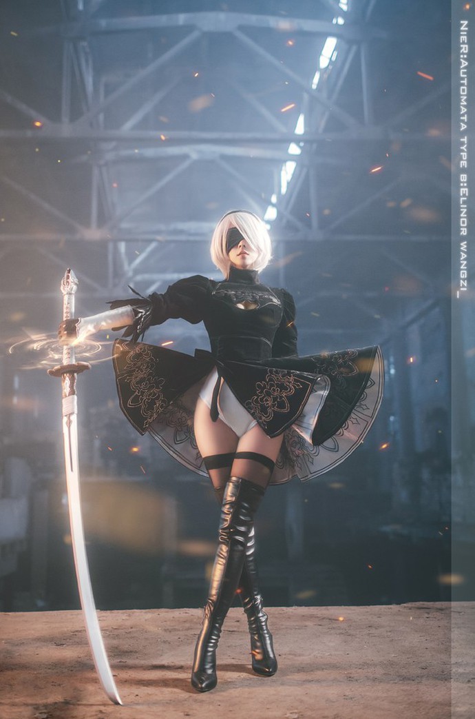 Bỏng mắt với cosplay về cô nàng 2B trong Nier: Automata - Ảnh 1.