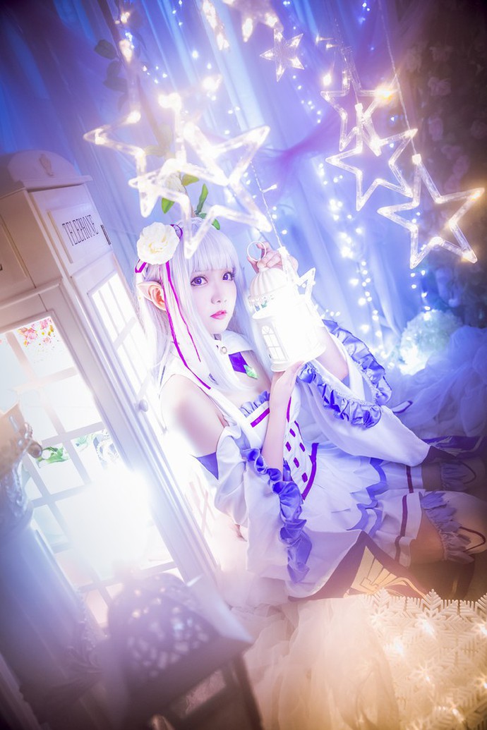 Cosplay tuyệt đẹp về nàng công chúa tóc trắng Emilia trong Re:Zero - Ảnh 7.