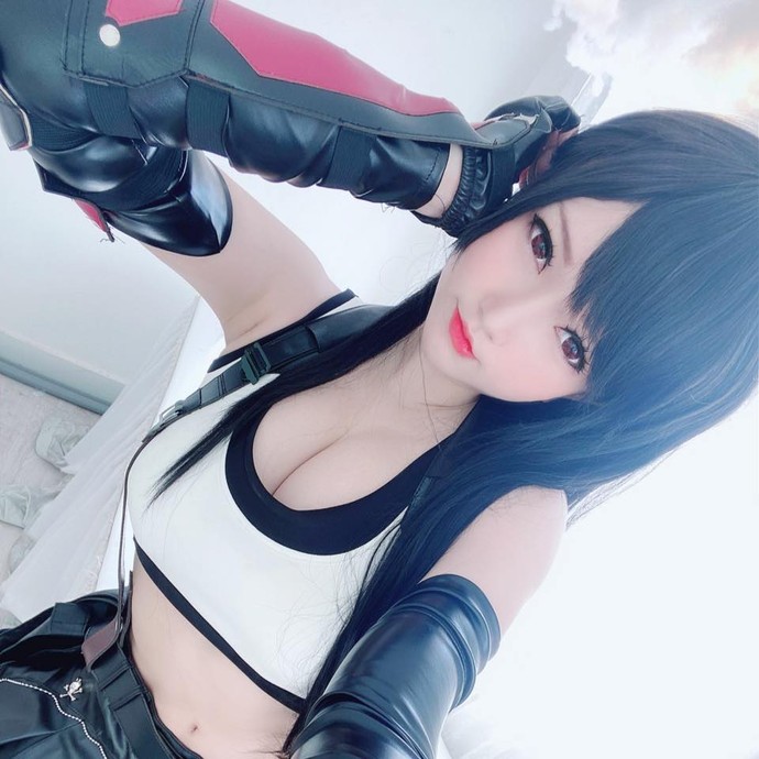 Ngắm nữ game thủ Việt cực xinh khi cosplay Tifa, đã thế còn là CTer chính hiệu - Ảnh 1.