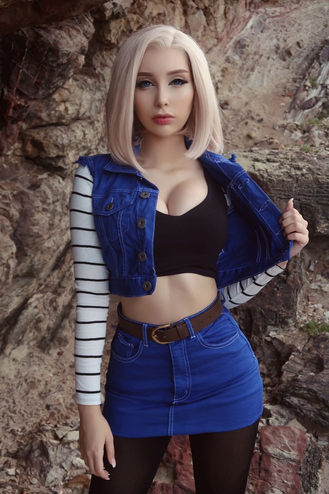 Mỹ nữ khiến fan ruột đứng ngồi không yên với màn cosplay Android 18 nóng bỏng đến từng xăng ti mét - Ảnh 6.