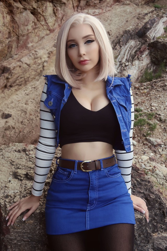 Mỹ nữ khiến fan ruột đứng ngồi không yên với màn cosplay Android 18 nóng bỏng đến từng xăng ti mét - Ảnh 8.