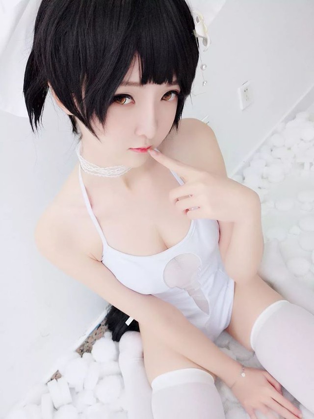 Mát rượi tâm hồn khi ngắm khuôn mặt trong sáng và vẻ ngoài nóng bỏng của cô nàng Takao trong Azur Lane - Ảnh 2.