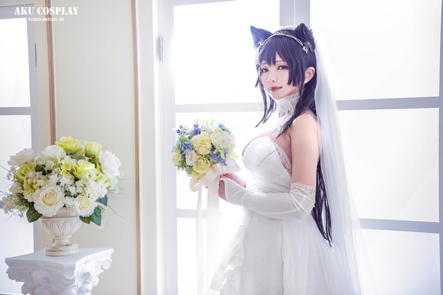 Xịt máu mũi khi thấy cô nàng Atago trong Azur Lane khoe vòng 1 siêu khủng - Ảnh 3.