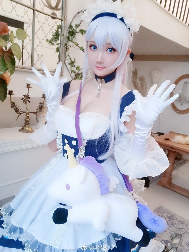 Gái xinh thì ai cũng thích, nhưng xinh như Belfast phiên bản cosplay nóng bỏng thế này thì ai mà chịu được - Ảnh 20.