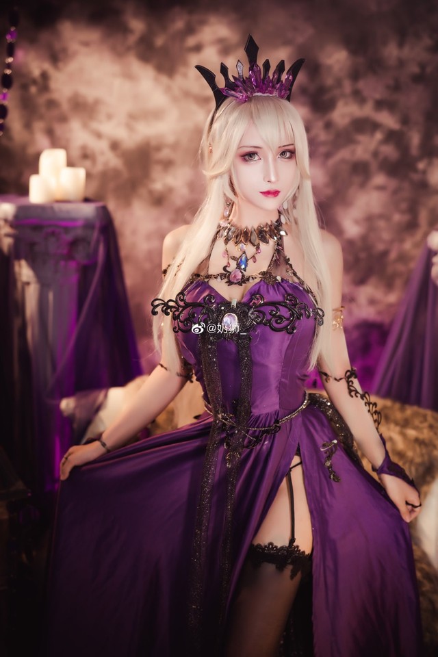 Ngắm mỹ nhân Fate/Grand Order đầy ma mị và quyến rũ qua loạt ảnh cosplay đẹp lung linh - Ảnh 16.