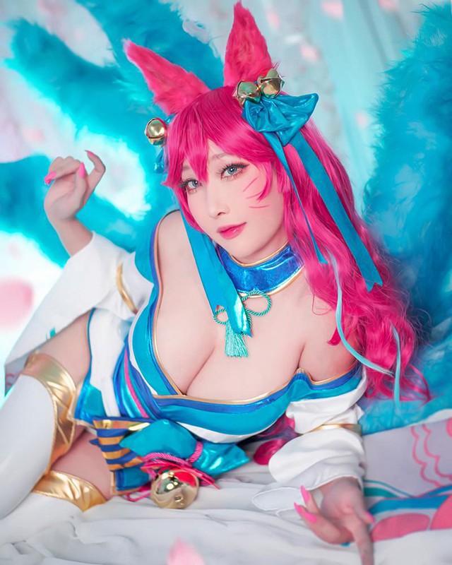 Chìm vào tiên cảnh với bộ ảnh cosplay Ahri Chiêu Hồn Thiên Hồ đậm chất phồn thực - Ảnh 3.