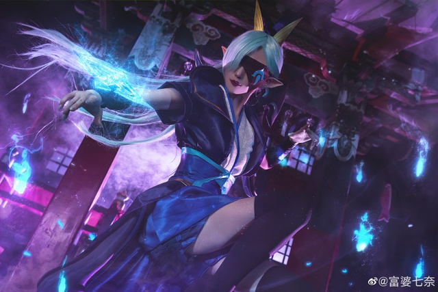 Chiêm ngưỡng loạt ảnh cosplay Vayne Tuyệt Vọng Chi Tiễn thần thái ngút trời của nữ người mẫu Trung Quốc - Ảnh 2.