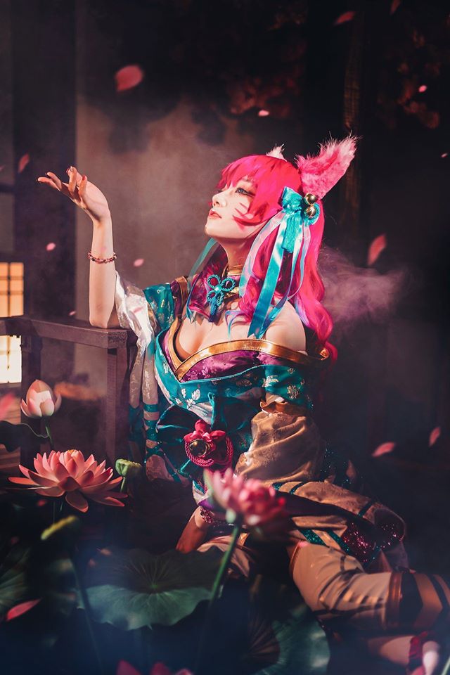 Cosplay Ahri Chiêu Hồn Thiên Hồ nóng hơn bản gốc, nữ cosplayer Hàn Quốc khiến dân tình bấn loạn - Ảnh 7.